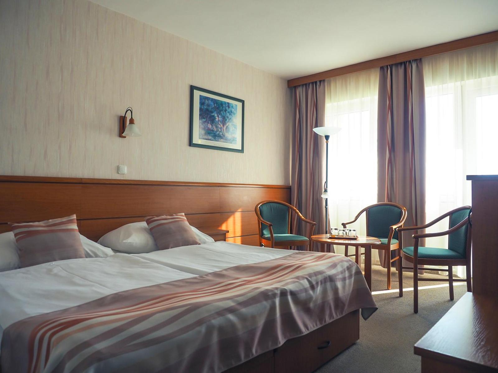 Hotel Panorama Balatongyorok Bagian luar foto