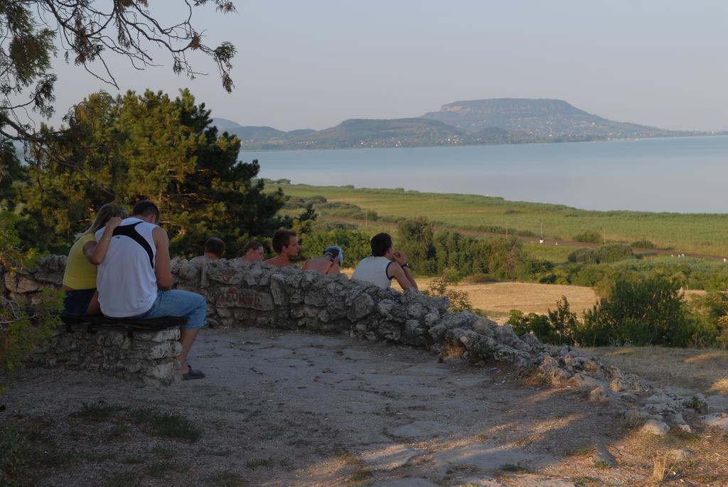 Hotel Panorama Balatongyorok Bagian luar foto