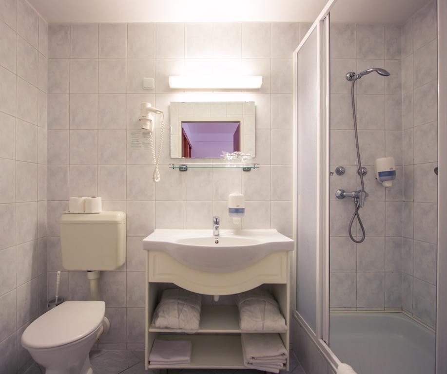 Hotel Panorama Balatongyorok Bagian luar foto