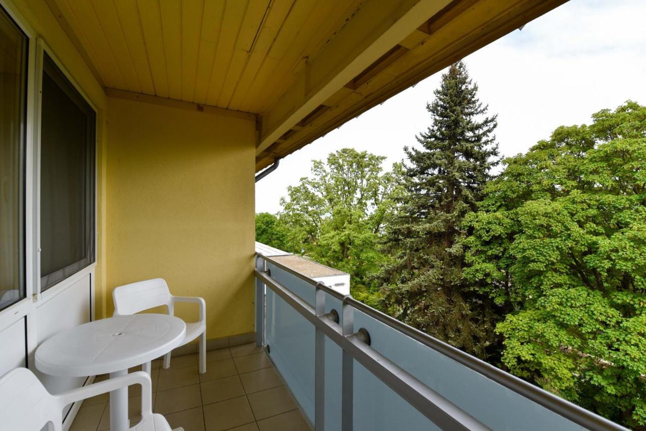 Hotel Panorama Balatongyorok Bagian luar foto